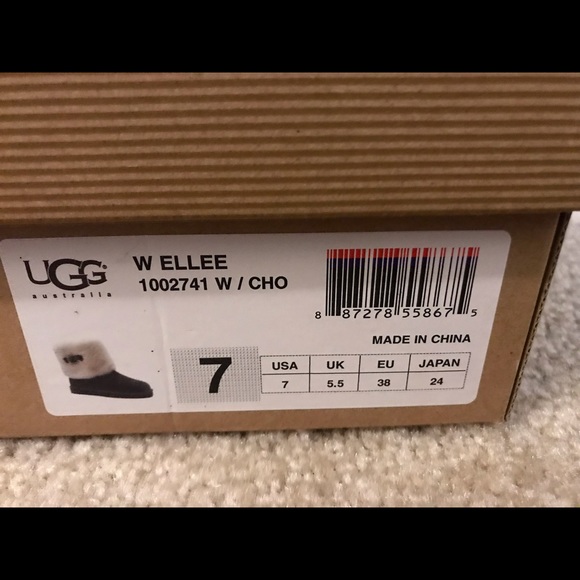 Ugg Ellee Boots - Barely Worn - Picture 7 of 7